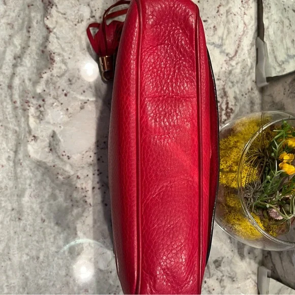 Gucci Soho 100% 💯 authentic red crossbody/ shoulder bag w gold chain - Picture 10 of 16